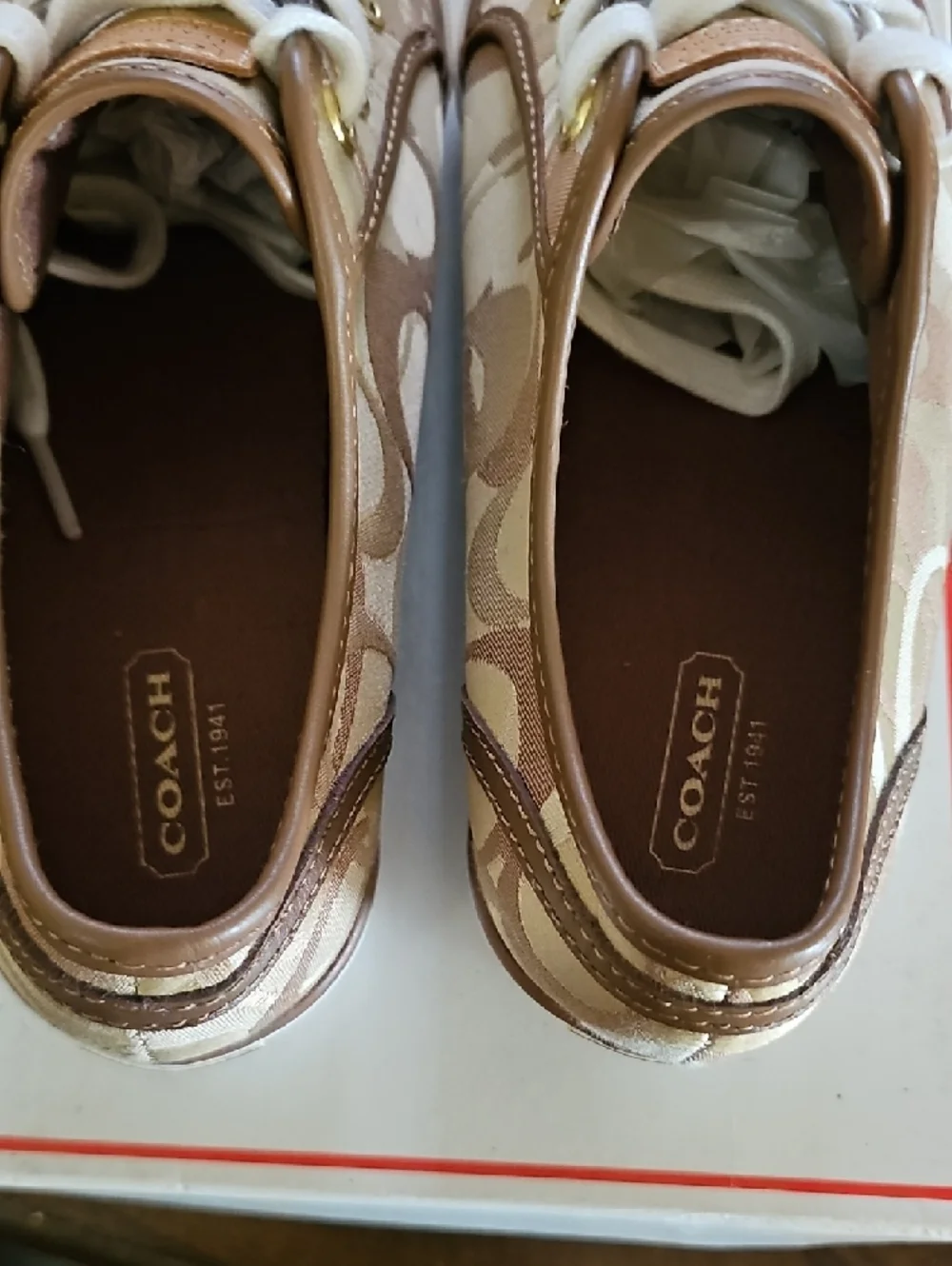 Coach Khaki Signature Low-Top Women Sneakers with White Laces - Picture 8 of 11